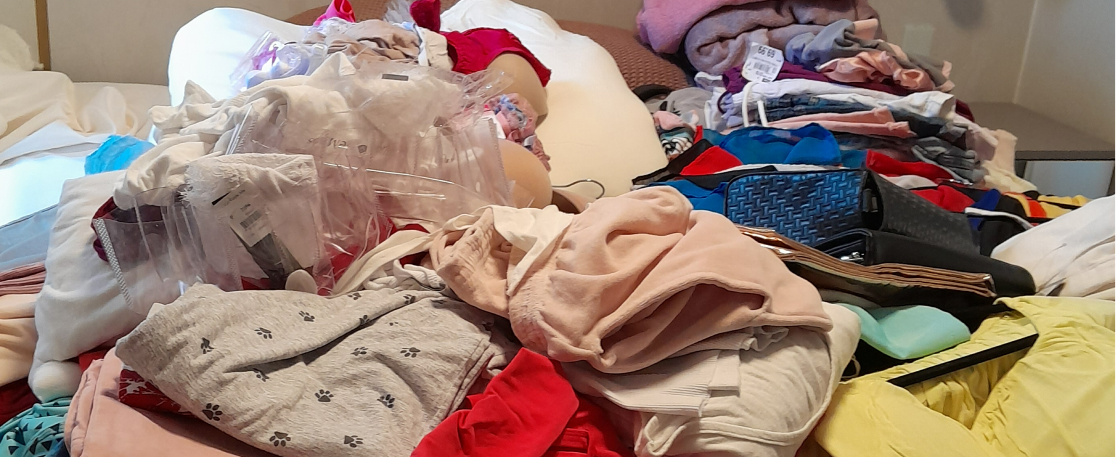 Antes da organização de closet com Personal Organizer em São Paulo